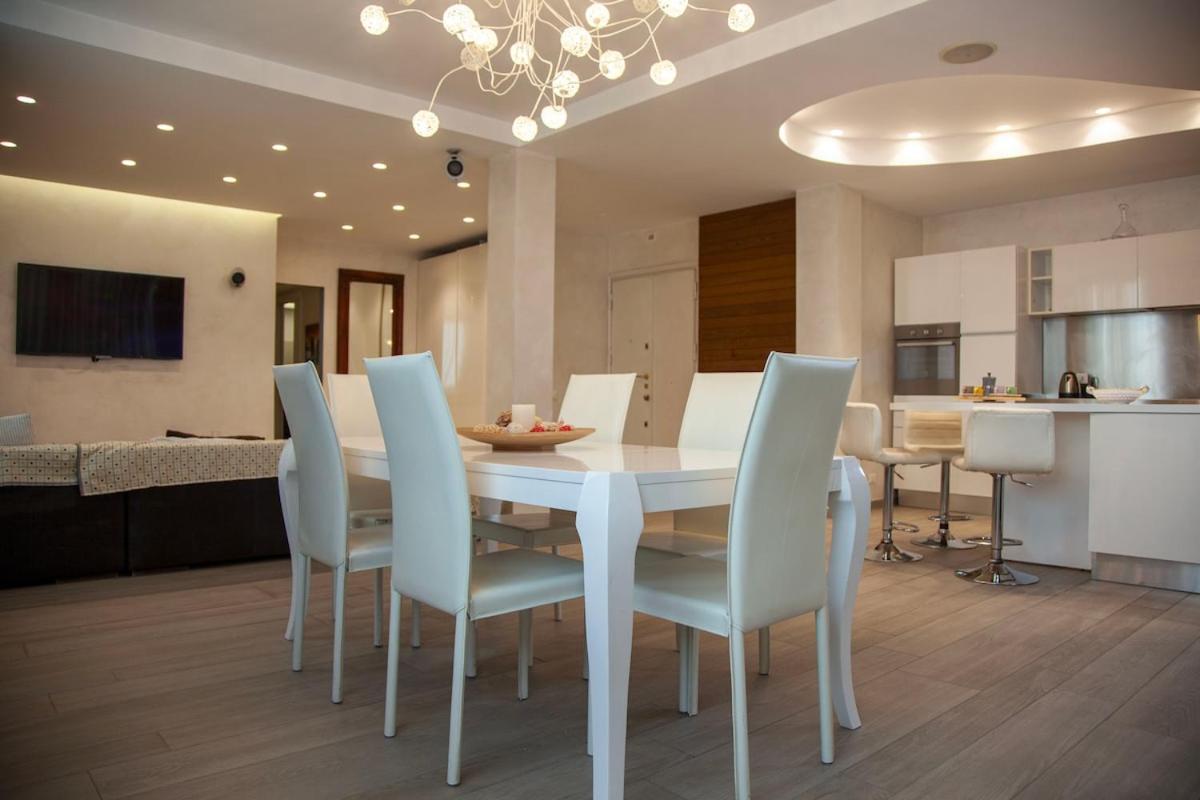 Luxury In Steps From Metro A Cornelia Appartement *